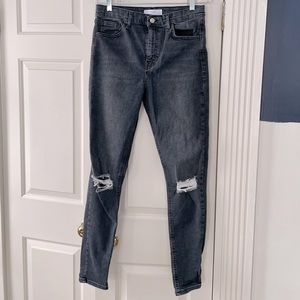 Topshop Jamie ripped skinny jeans W32 but fits like a W30